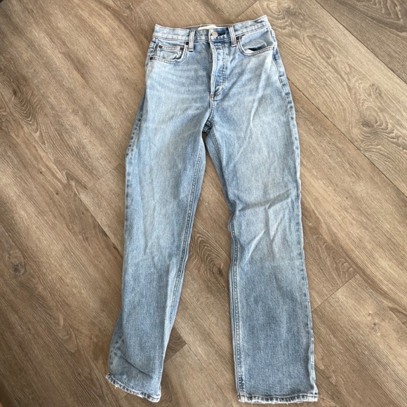 Aritzia Arlo straight jeans - Picture 6 of 8